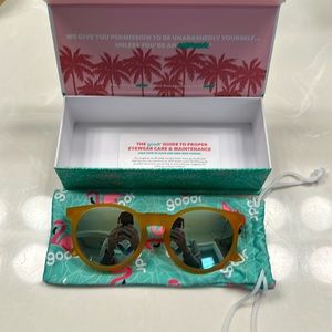 NWT Goodr Circle G Freshly Baked Manbuns Sunglasses